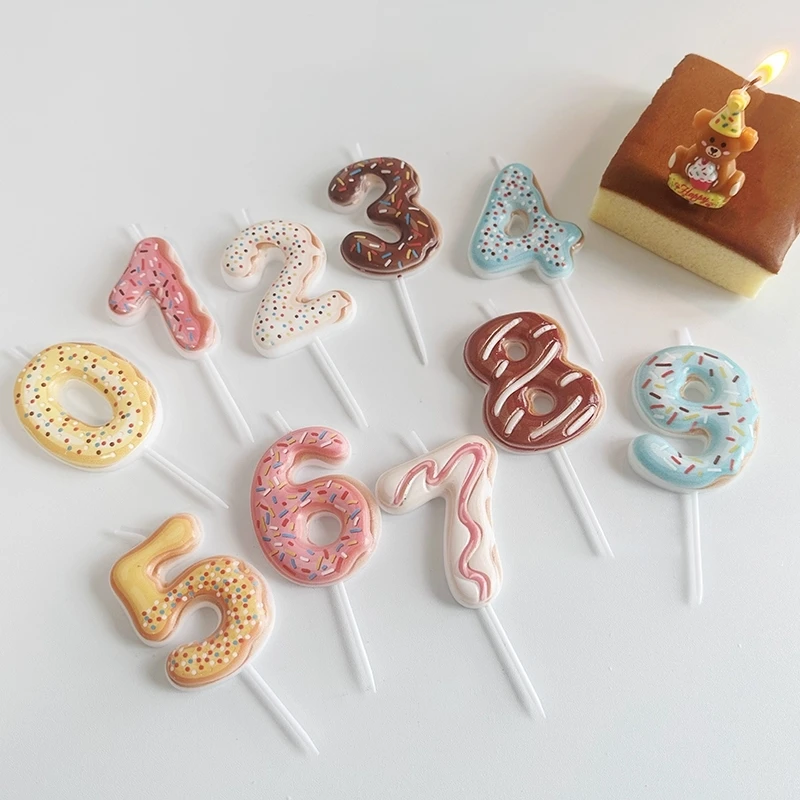 Sweet Donut Number Candle 0-9  - Zebra Candle Supplies recension och pris